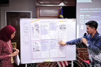 BENGKEL PENGURUSAN DAN PENYEDIAAN PAMERAN PERINGKAT PERTENGAHAN