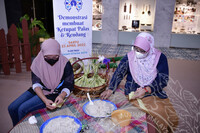 PROGRAM MEMORI RAMADAN DAN SYAWAL MUZIUM NEGARA, DEMO MENGANYAM KETUPAT