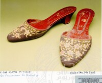 KOLEKSI ALAS KAKI (JILID 1)