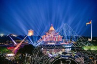 MAJLIS PERARAKAN KAPAL BERHIAS SEMPENA KEMERDEKAAN SARAWAK KE60 DI PESISIRAN KUCHING WATERFRONT