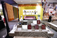 MAJLIS PERASMIAN WARNA-WARNI BUSANA MALAYSIA ANJURAN JABATAN MUZIUM MALAYSIA & PARADIGM MALL