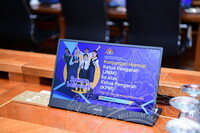 KUNJUNGAN HORMAT KP JMM KE ATAS KP KPM