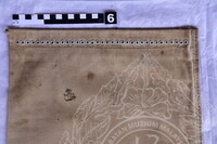 FOTO DOKUMENTASI PENILAIAN AWAL FIZIKAL DAN KONDISI KOLEKSI YANG DISUMBANGKAN KEPADA JMM