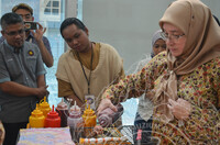 LAWATAN RASMI KEBAWAH DYMM SPB RAJA PERMAISURI AGONG KE PAMERAN DYECO TEXTILE ECO EXPLORATION OF NATURAL DYES