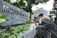 SESI WALK ABOUT  KSU KEM.  PELANCONGAN, SENI &  BUDAYA MALAYSIA , DR. YBhg. DATUK WIRA DR. NOOR ZARI BIN HAMAT  SEMPENA PENGOPERASIAN SEMULA MUZIUM NEGARA