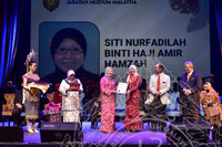 MAJLIS ANUGERAH PERKHIDMATAN CEMERLANG 2019 SEKTOR KEBUDAYAAN PERINGKAT ZON TENGAH KEMENTERIAN PELANCONGAN SENI DAN BUDAYA MALAYSIA DI ISTANA BUDAYA