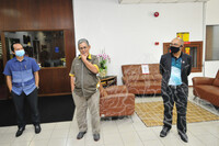 MALIS PERSARAAN CLOCK OUT EN MOHAMMAD BIN KAMAL