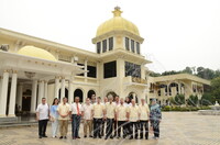 LAWATAN KERABAT SULTAN SELANGOR KE PAMERAN RAJA KITA.