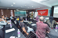 KURSUS KONSERVASI PERSENJATAAN ERA PERANG DI MUZIUM TENTERA , PORT DICKSON