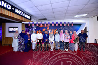 LAWATAN PENSYARAH DARI KOLEJ PENGAJIAN SENI KREATIF UiTM SHAH ALAM KE GALERI MUZIK