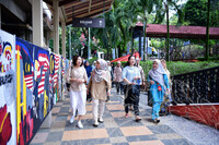 LAWATAN DELEGASI ISTERI PANGLIMA TENTERA LAUT SINGAPURA KE MUZIUM NEGARA
