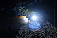 PEMANTAUAN DAN DOKUMENTASI KERJA SANDBLASTING LOKOMOTIF WAP 531.01 DI MUZIUM NEGARA