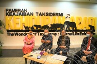 MAJLIS PERASMIAN PAMERAN KEAJAIBAN TAKSIDERMI KEHIDUPAN ABADI DAN PELANCARAN KEMPEN DERMA KOLEKSI