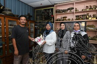 MENJALANKAN KAJIAN PENYELIDIKAN KEARIFAN TEMPATAN SENI PERTUKANGAN KRAF LOGAM TEMBAGA TERENGGANU