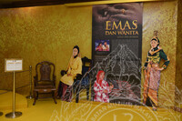 PAMERAN KUASA EMAS