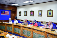 LAWATAN PENSYARAH DARI KOLEJ PENGAJIAN SENI KREATIF UiTM SHAH ALAM KE GALERI MUZIK