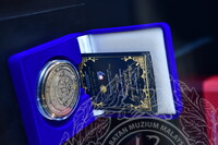 PANEL BY PANEL PAMERAN EVOLUSI MATAWANG