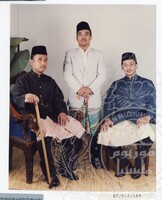 PAKAIAN TRADISIONAL JOHOR JILID 1 (131)