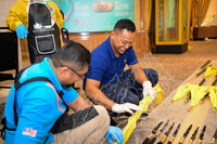 MENGAMBIL GAMBAR UNTUK PEMBUBARAN PAMERAN RAJA KITA