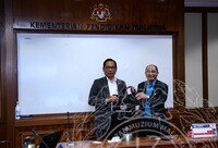 KUNJUNGAN HORMAT KP JMM KE ATAS KP KPM