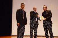 BICARA KERIS SENJATA ATAU BUSANA