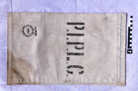 FOTO DOKUMENTASI PENILAIAN AWAL FIZIKAL DAN KONDISI KOLEKSI YANG DISUMBANGKAN KEPADA JMM