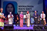 MAJLIS ANUGERAH PERKHIDMATAN CEMERLANG 2019 SEKTOR KEBUDAYAAN PERINGKAT ZON TENGAH KEMENTERIAN PELANCONGAN SENI DAN BUDAYA MALAYSIA DI ISTANA BUDAYA