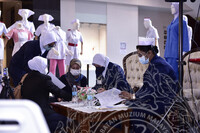 BICARA PAMERAN EVOLUSI BAJU SERAGAM JURURAWAT