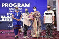 PROGRAM SEMPENA PAMERAN EVOLUSI BAJU JURUWAT