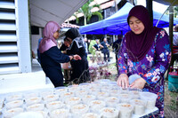 GOTONG ROYONG BUBUR LAMBUK DI SURAU AL- FALAH