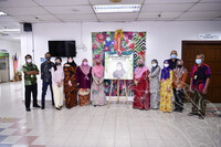 MAJLIS PERSARAAN PUAN ZALEHA BINTI TASRIB DIHADAPAN BILIK DATO KP