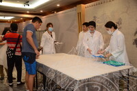 KERJA-KERJA PERSIAPAN PAMERAN KAZAKSTAN GOLDEN MAN