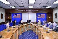 LAWATAN KEDUTAAN FRANCE KE JMM DAN MUZIUM NEGARA