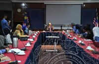 LAWATAN & PERBINCANGAN BAGI TUJUAN PENAMBAHBAIKKAN PENGURUSAN DAN PENGISIAN DALAMAN MUZIUM DI BAWAH KELOLAAN YAYASAN WARISAN JOHOR