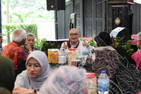 PROGRAM PERKONGSIAN ILMU ANTARA PESARA DAN KURATOR BAHARU JMM BERTEMAKAN SEPANJANG JALAN KENANGAN WARGA CAPING MUZIUM NEGARA