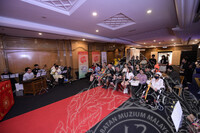 PROGRAM SISIPAN PAMERAN OPERA CINA