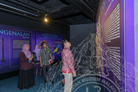 KUNJUNGAN PENGURUSAN TERTINGGI PEGAWAI ISTANA BUDAYA BERSAMA MUZIUM MUZIK