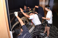 GAMBAR KOLEKSI DAN PENGENDALIAN PAMERAN GELARI 1