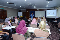 BENGKEL MENGENAL KOLEKSI NUMISMATIK