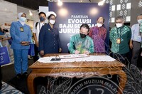 MAJLIS PERLANCARAN PAMERAN EVOLUSI BAJU SERAGAM JURURAWAT