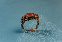 Perhiasan Diri Cincin 