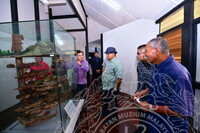 LAWATAN RASMI YB MENTERI PERPADUAN NEGARA DI MUZIUM SUNGAI LEMBING