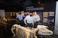 LAWATAN YB TUAN WONG HON WAI APB. BENDERA