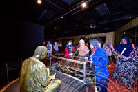 LAWATAN PENSYARAH DARI KOLEJ PENGAJIAN SENI KREATIF UiTM SHAH ALAM KE GALERI MUZIK