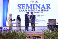 MAJLIS PERASMIAN KAPAL MENDAM BERAHI REALITI ATAU MITOS