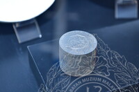 PANEL BY PANEL PAMERAN EVOLUSI MATAWANG