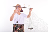 DOKUMENTASI PENGGUNAAN GANTANG DAN CUPAK UNTUK PAMERAN METROLOGI MEDM