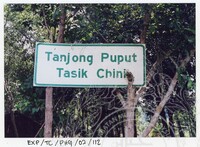 SURVEI KAWASAN SEKITAR TASIK CHINI DAN PENEMPATAN PENDUDUK ORANG ASLI YANG MENGHUNI SEKITAR KAWASANNYA PADA 27 OKTOBER 2002