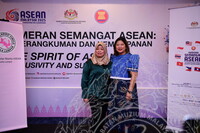 LAWATAN RASMI DARI ASEAN LADIES CIRCLE KE PAMERAN SEMANGAT ASEAN DI GALERI 2, JMM