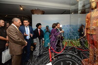 PERASMIAN PAMERAN KAZAKSTAN GOLDEN MAN